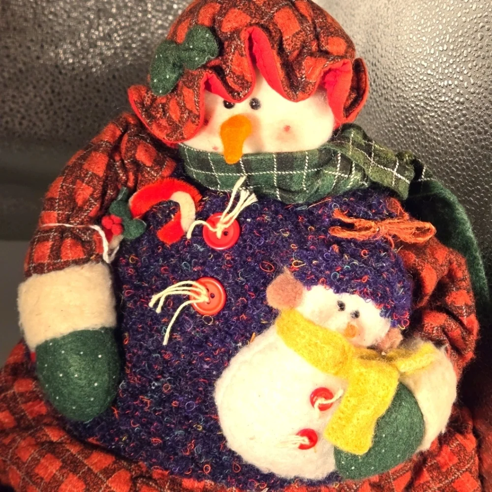 Vintage Rexmas Fashion Bug Holiday Christmas Snowman Family Shelf Sitters 17